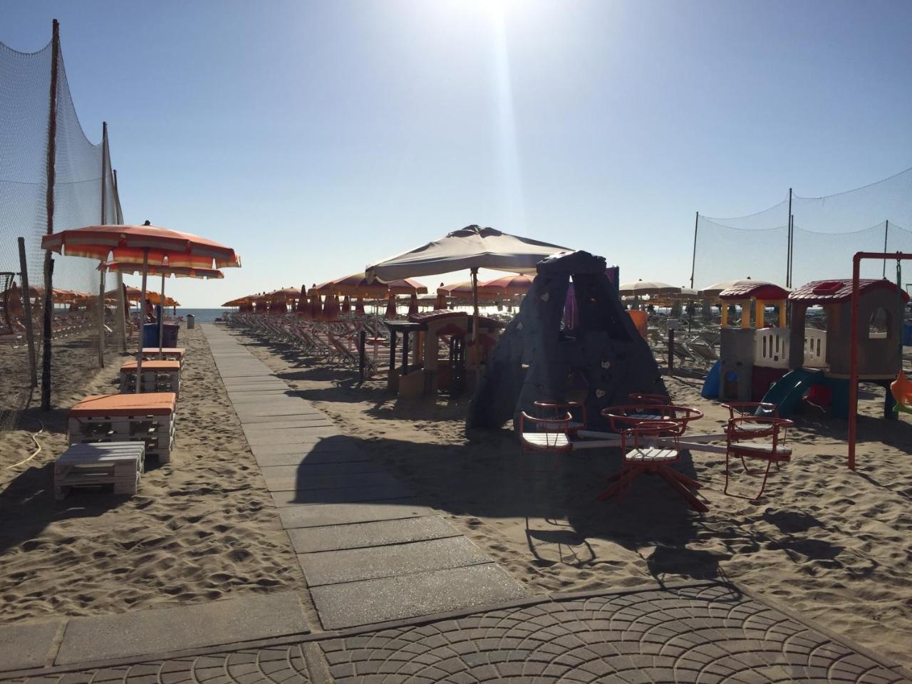 Hotel Ninfea Cervia Exterior photo